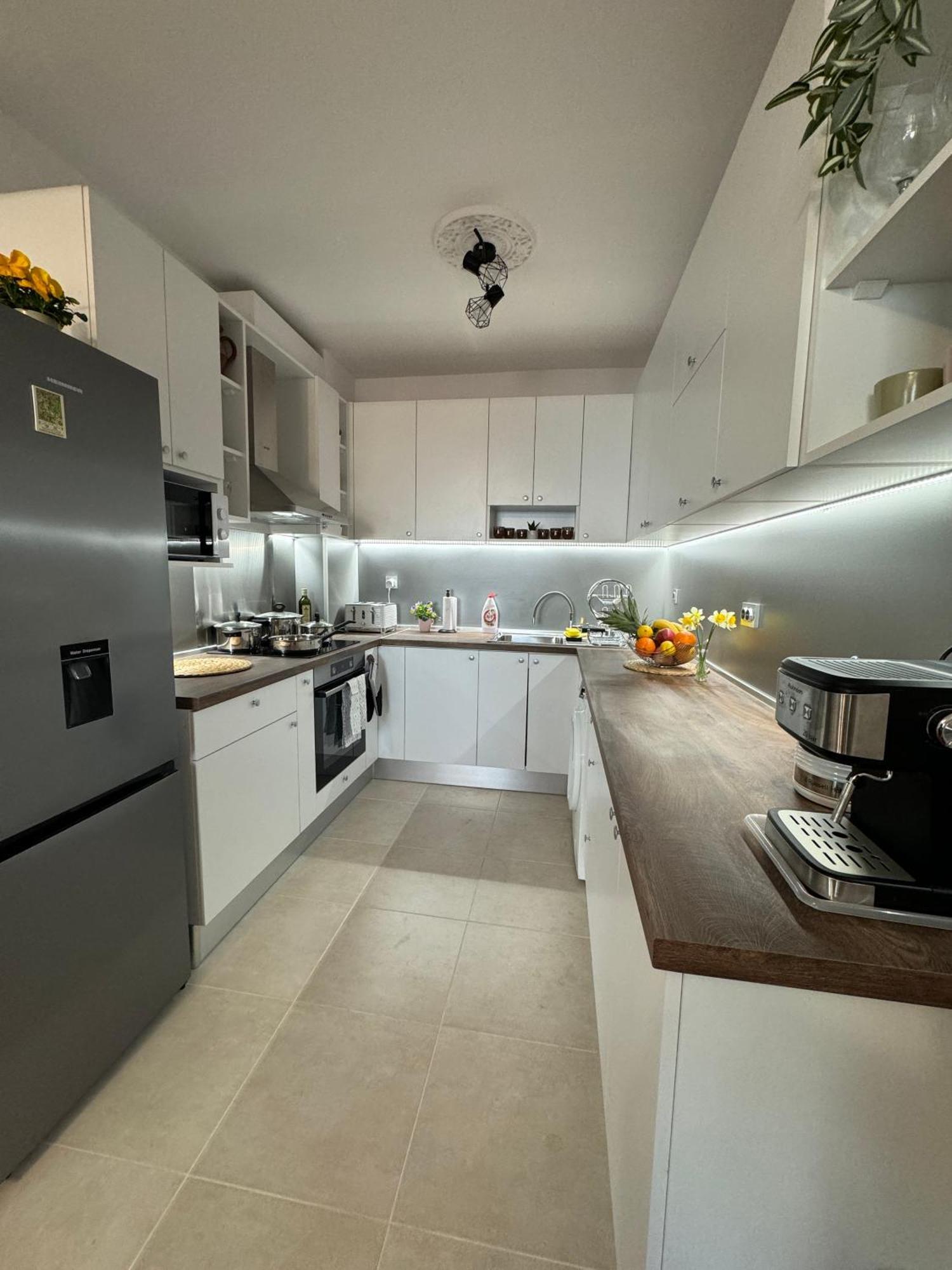 Kakavanen'S Sea View Apartment Balchik Ngoại thất bức ảnh