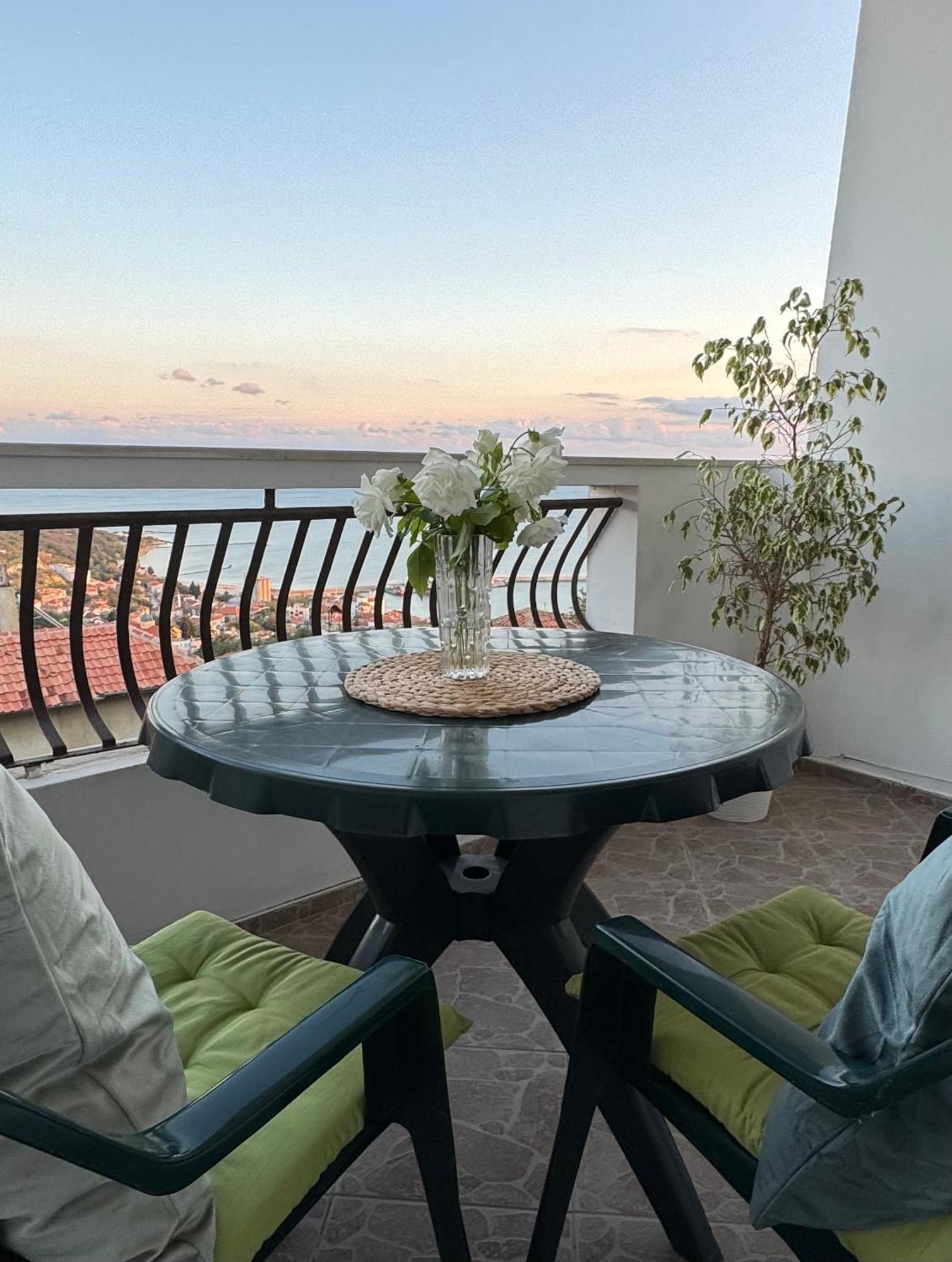 Kakavanen'S Sea View Apartment Balchik Ngoại thất bức ảnh